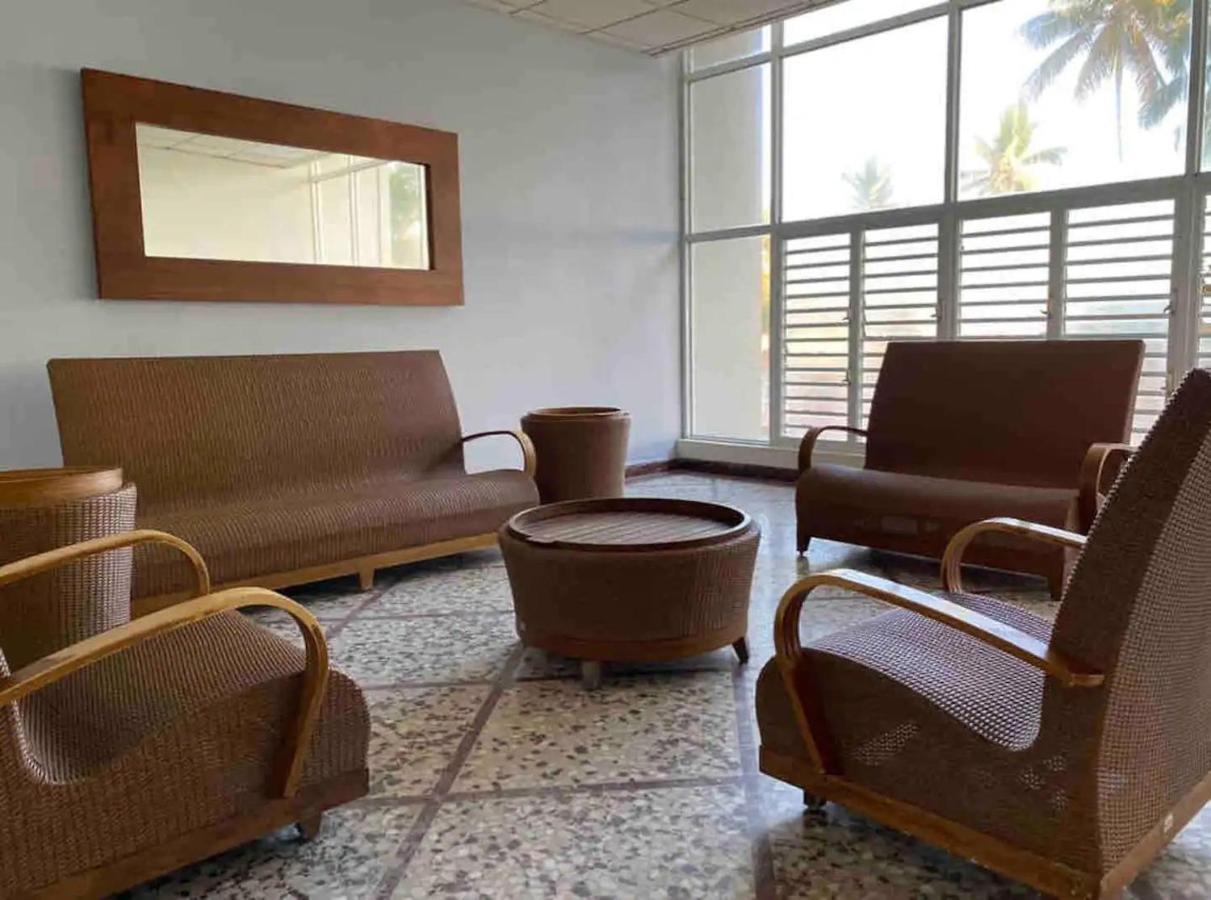 Kasa Ocean Breeze - Cabana Studio Apartment Beachfront Condo Pool San Juan Exterior foto