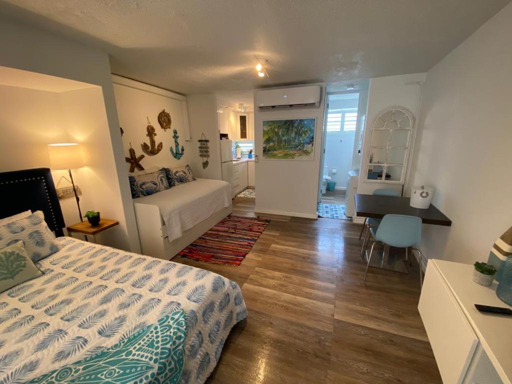 Kasa Ocean Breeze - Cabana Studio Apartment Beachfront Condo Pool San Juan Exterior foto